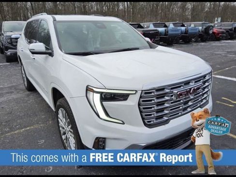 Used 2024 GMC Acadia Denali image 2