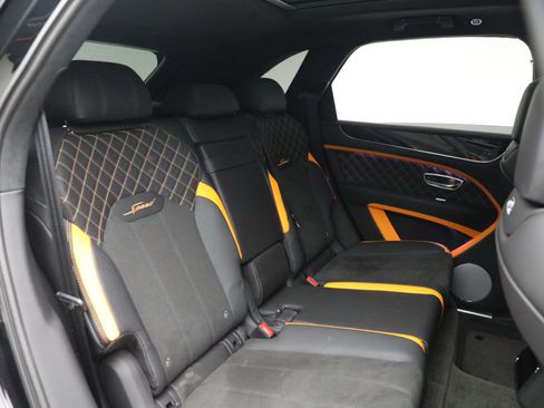 Used 2023 Bentley Bentayga Speed image 30