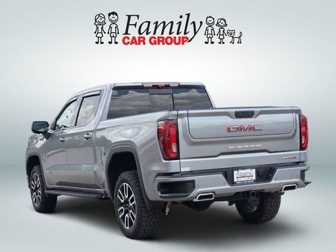 Used 2025 GMC Sierra 1500 AT4 w/ AT4 Premium Package AWD/4WD image 3