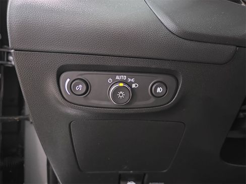 Used 2023 Buick Encore GX Select image 25