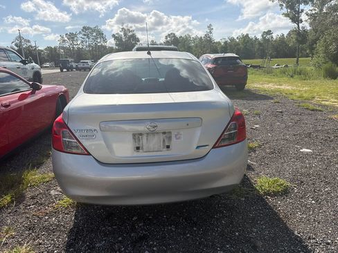 Used 2012 Nissan Versa S w/ Cruise Control Pkg FWD image 6