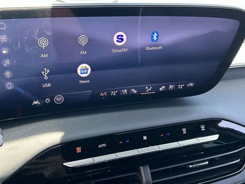 New 2026 Buick Enclave Avenir w/ Super Cruise Package AWD/4WD image 13