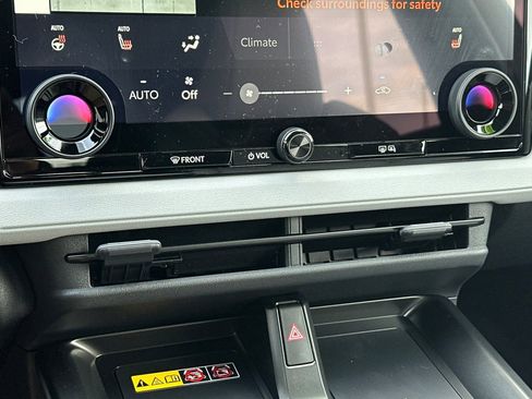 New 2026 Subaru Solterra AWD/4WD image 23