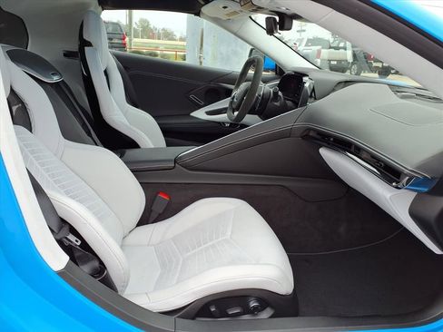 Used 2024 Chevrolet Corvette Stingray Premium Cpe w/ Z51 Performance Package image 21