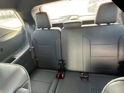 Used 2024 Chevrolet Traverse RS w/ LPO, Floor Liner Package AWD/4WD image 9