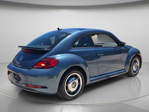 Used 2018 Volkswagen Beetle 2.0T Coast FWD image 7