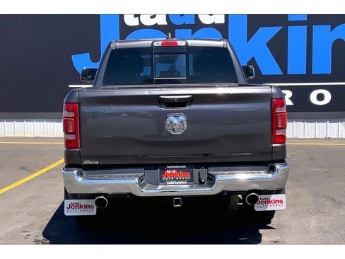 Used 2024 RAM 1500 Laramie AWD/4WD image 4