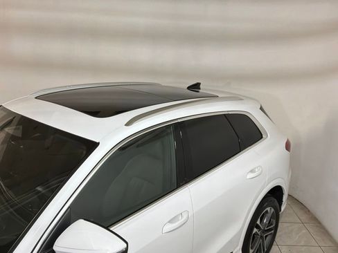 Certified 2025 Audi Q5 Premium w/ Convenience Package image 23