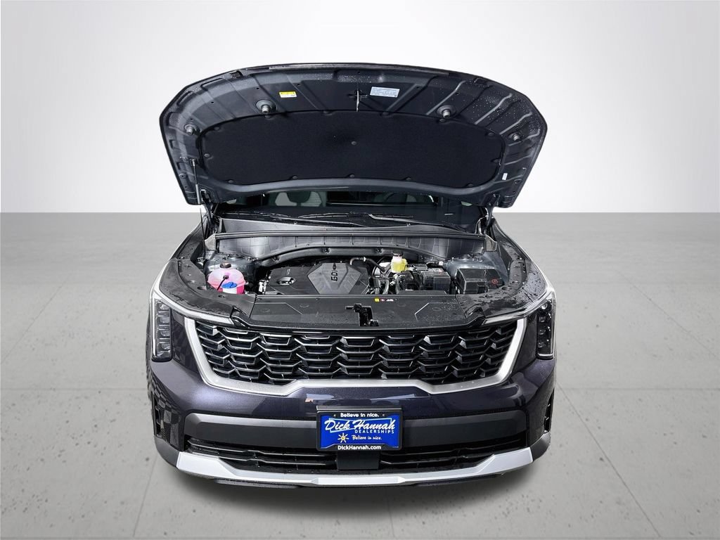Certified 2026 Kia Sorento LX FWD image 22