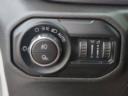 Used 2021 Jeep Gladiator Mojave AWD/4WD image 18