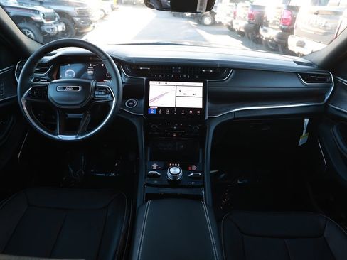 New 2025 Jeep Grand Cherokee L Overland image 20