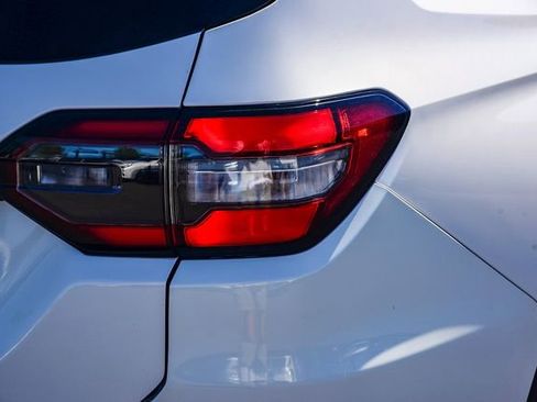 Used 2023 Honda Pilot EX-L image 8