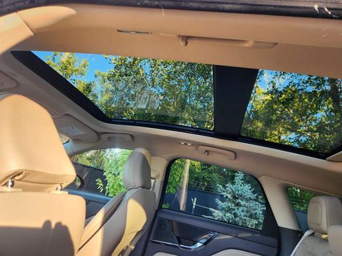 Certified 2022 Lincoln Corsair AWD w/ Premium Package image 24