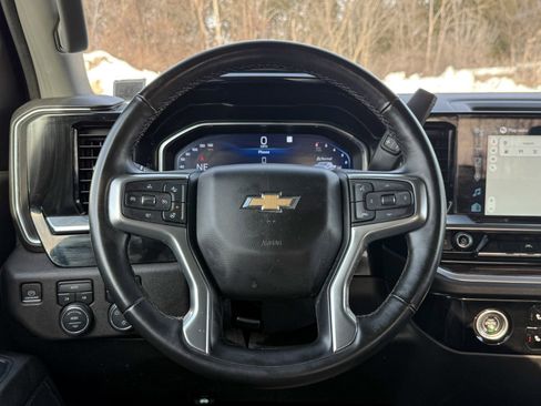 Used 2023 Chevrolet Silverado 1500 LT image 33