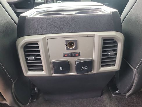 Used 2020 Ford F150 Lariat w/ Equipment Group 502A Luxury AWD/4WD image 12