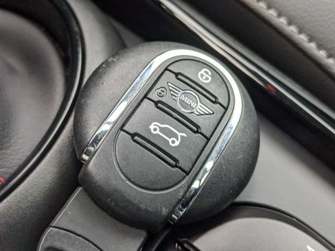 Used 2020 MINI Cooper Clubman S image 36