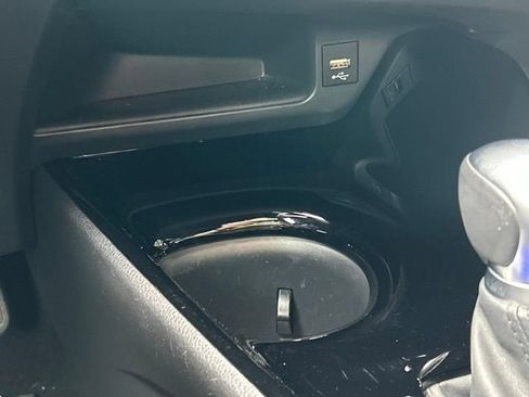 Used 2020 Toyota C-HR XLE FWD image 61