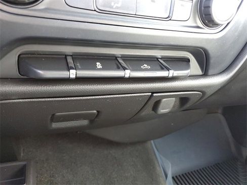 Used 2016 Chevrolet Silverado 1500 Custom w/ Custom Convenience Package image 28