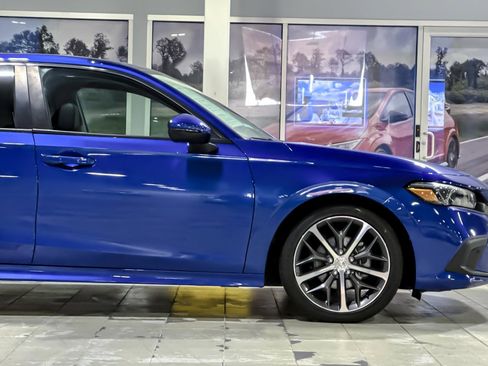 Used 2023 Honda Civic Touring image 35