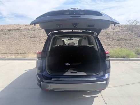 Certified 2025 Nissan Rogue SL w/ SL Premium Package image 34