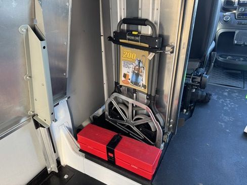 Used 2024 RAM ProMaster 3500 w/ Delivery Van Package image 9