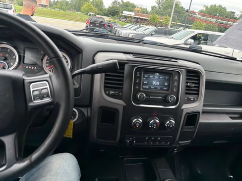 Used 2016 RAM 2500 Tradesman w/ Chrome Appearance Group AWD/4WD image 21