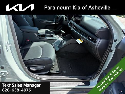 New 2026 Kia K4 EX FWD image 19