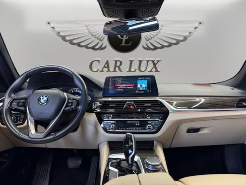 Used 2019 BMW 530i w/ Convenience Package RWD image 11