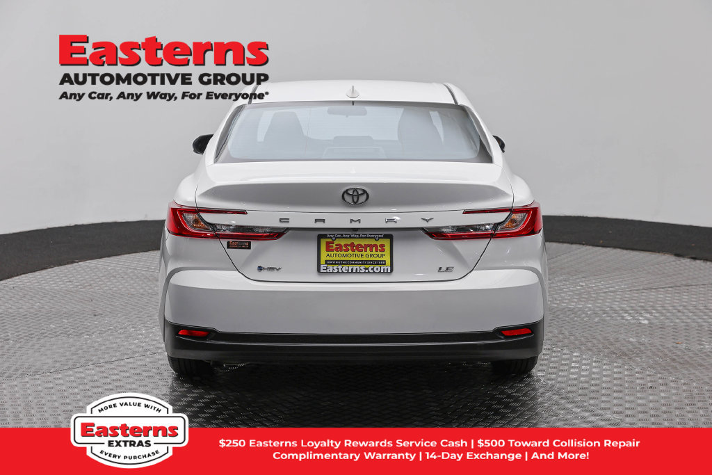 Used 2025 Toyota Camry LE FWD image 7