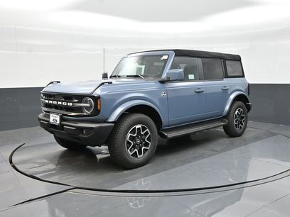 New 2025 Ford Bronco Outer Banks