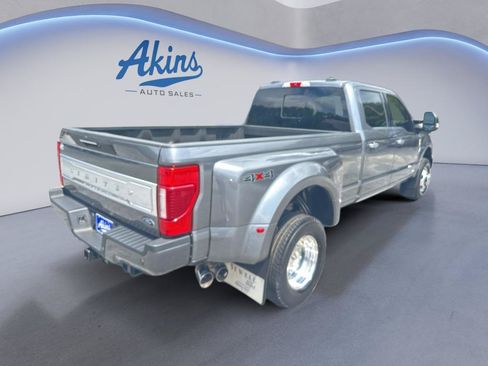 Used 2022 Ford F350 Limited AWD/4WD image 5