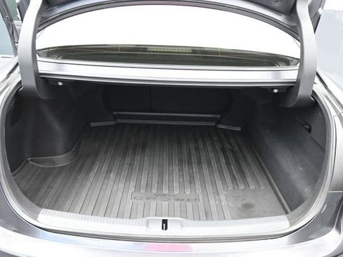 Used 2024 Toyota Crown AWD/4WD image 9