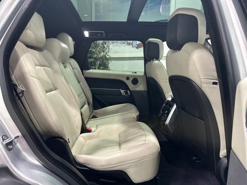 Used 2018 Land Rover Range Rover Sport HSE AWD/4WD image 45