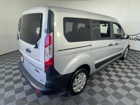 Used 2022 Ford Transit Connect XL image 7