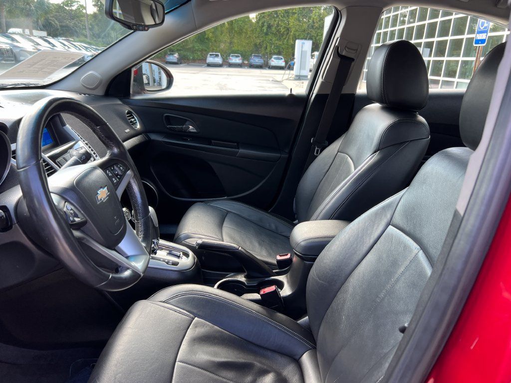 Used 2011 Chevrolet Cruze LT FWD image 9