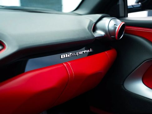 Used 2019 Ferrari 812 Superfast RWD image 56