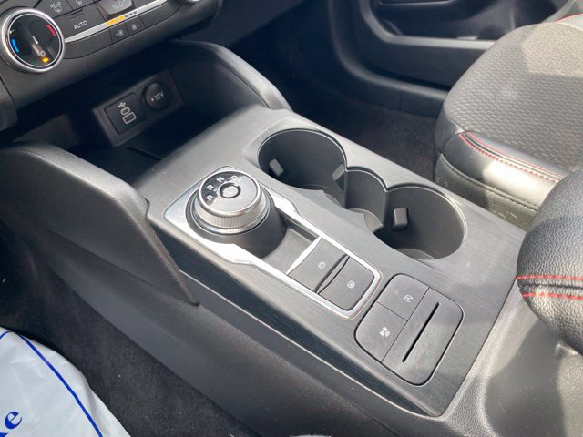Used 2025 Ford Escape ST-Line FWD image 32