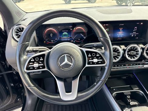 Used 2023 Mercedes-Benz GLA 250 4MATIC image 14