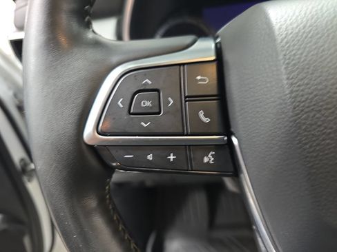 Used 2021 Toyota Highlander Platinum FWD image 18