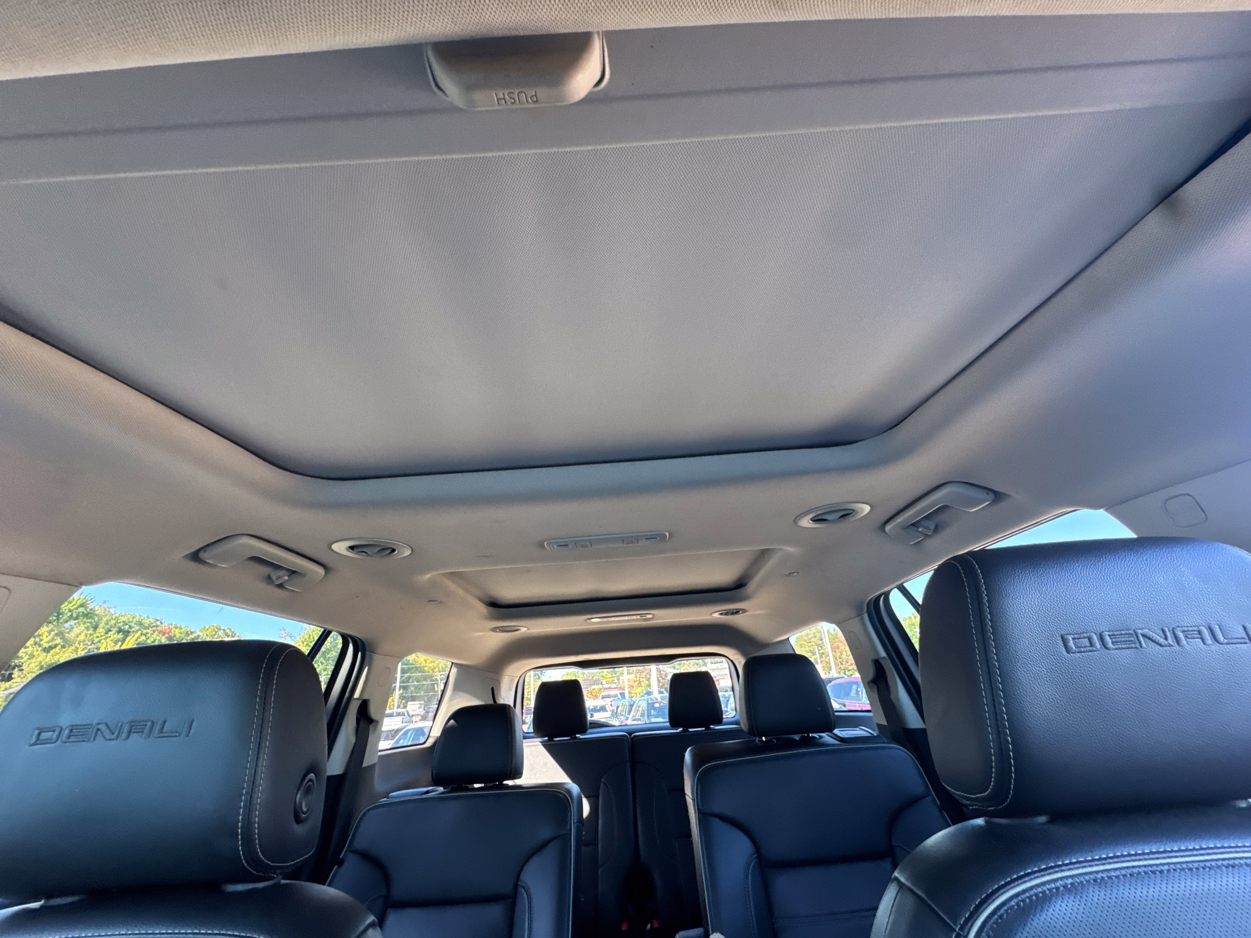 Used 2020 GMC Acadia Denali FWD image 3