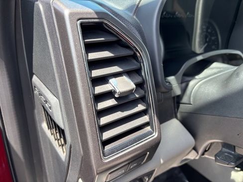 Used 2018 Ford F150 XLT w/ Equipment Group 302A Luxury AWD/4WD image 12
