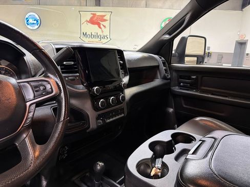 Used 2024 RAM 2500 Tradesman w/ Chrome Appearance Group AWD/4WD image 20