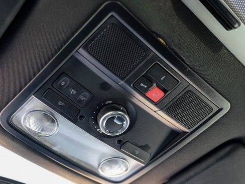 Used 2014 Volkswagen Beetle R-Line image 18