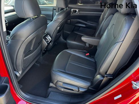 Certified 2022 Kia Sorento S image 12