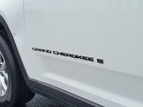 Used 2022 Jeep Grand Cherokee L Limited image 32
