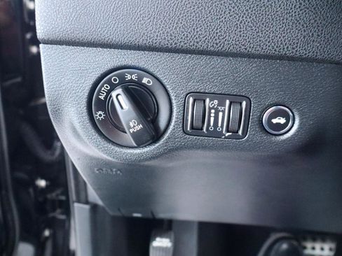 Used 2016 Dodge Charger SRT w/ Harman/Kardon Audio Group RWD image 27