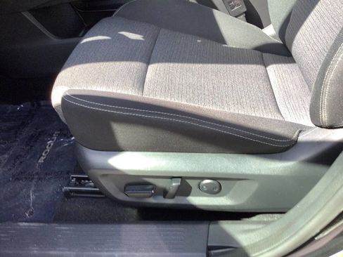 Used 2021 Nissan Rogue SV AWD/4WD image 39