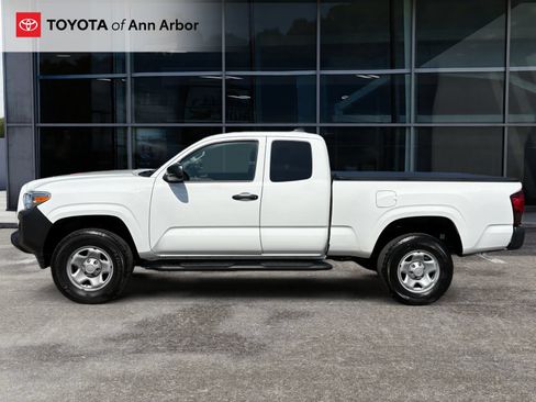 Used 2023 Toyota Tacoma SR RWD image 7