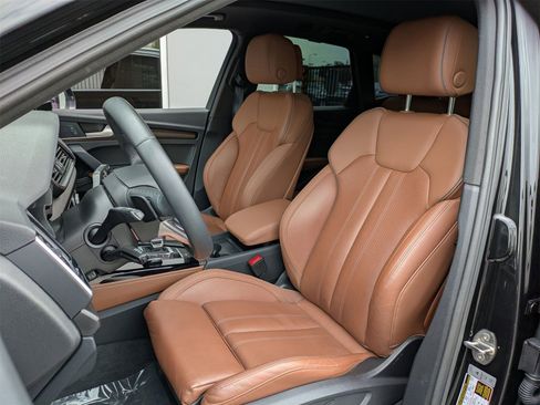 Used 2023 Audi Q5 2.0T Premium Plus w/ Premium Plus Package image 30