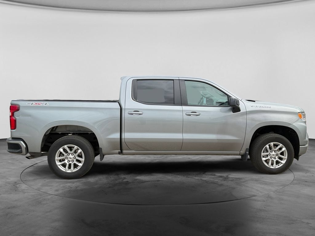 Used 2026 Chevrolet Silverado 1500 RST AWD/4WD image 12